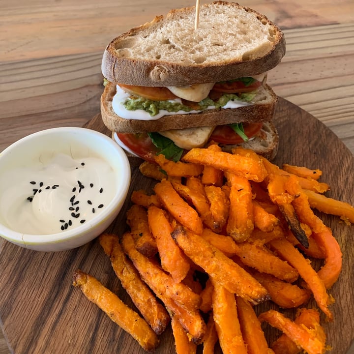 photo of The Conscious Kitchen Vegan Club Sandwich shared by @ripple on  04 Jan 2022 - review