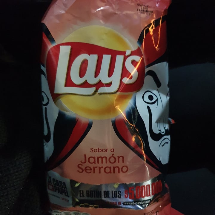 photo of Lay's Papas Fritas Jamos Serrano shared by @puurou on  18 May 2021 - review