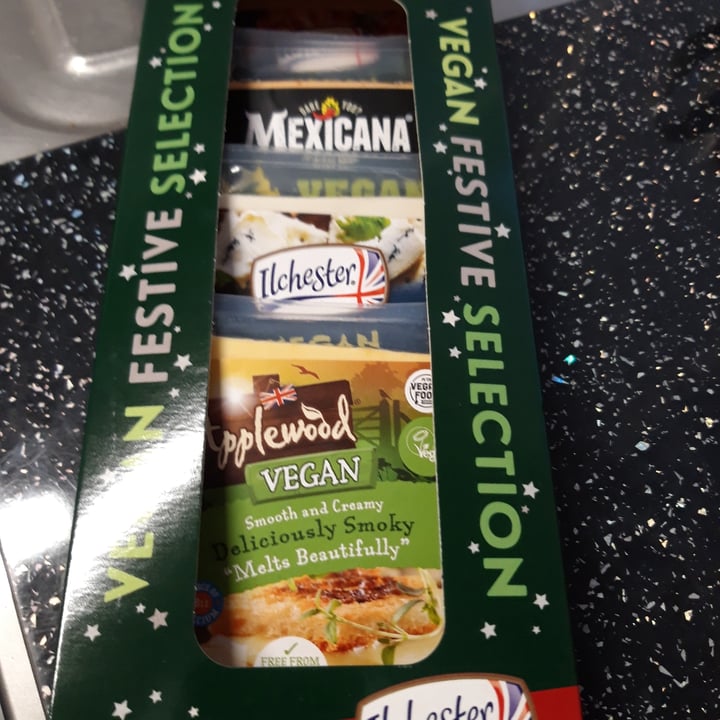 photo of Ilchester Festive vegan cheese selection shared by @cld123 on  10 Jan 2021 - review