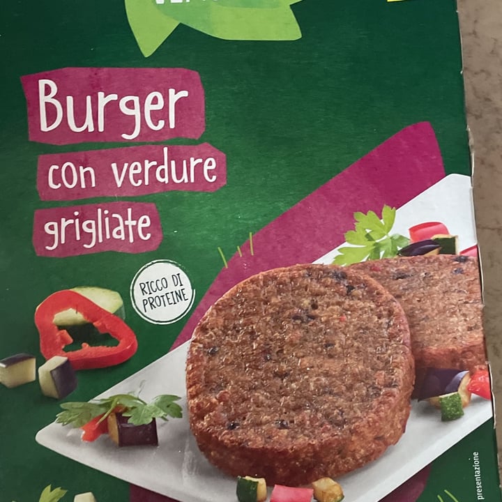 photo of Vemondo Burger con Verdure Grigliate shared by @martyrouge on  15 Dec 2021 - review