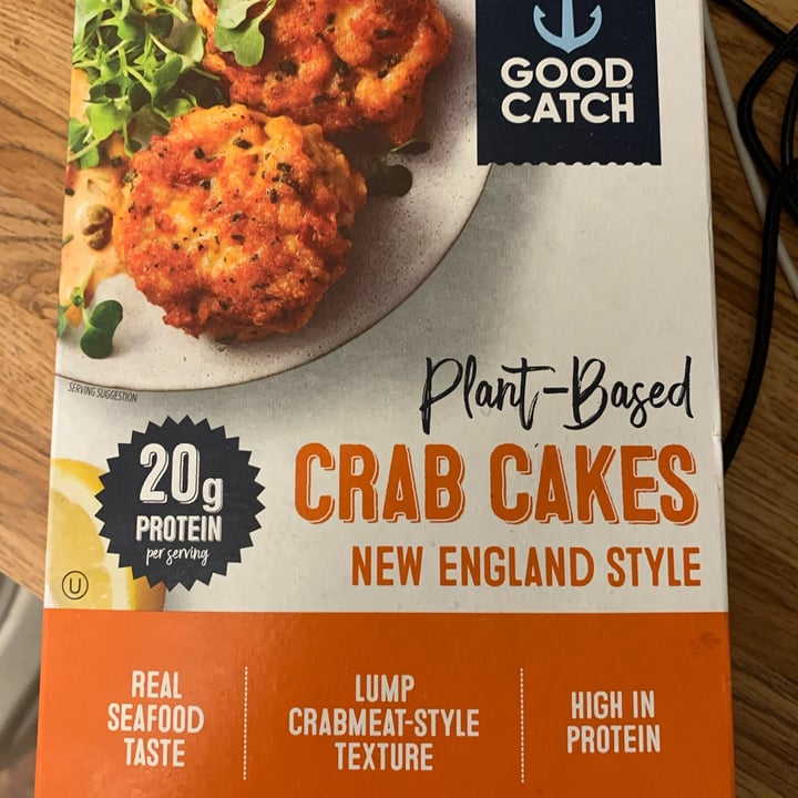 photo of Good Catch Plant-Based Crab Cakes New England Style shared by @alogodim on  07 Jun 2022 - review