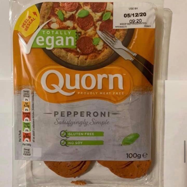 review photo of Quorn Pepperoni shared by @cheapsoybean on 27 Oct 2020 - review