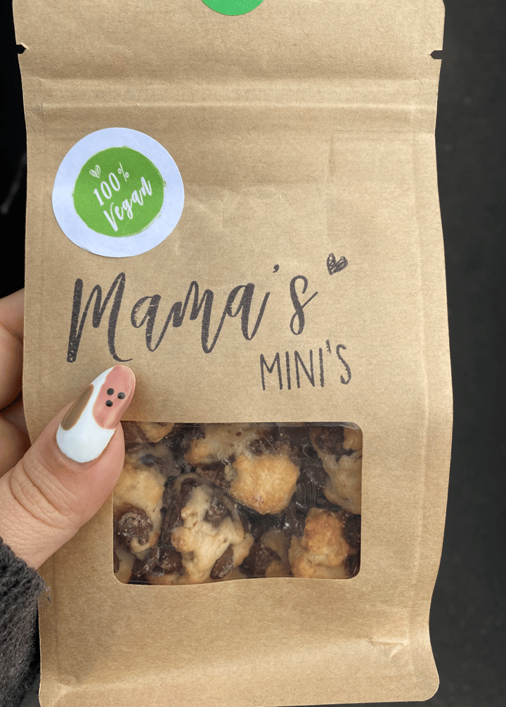 review photo of mama’s minis Vegan Chocolate Chip Cookies shared by @nixx on 18 Jun 2022 - review
