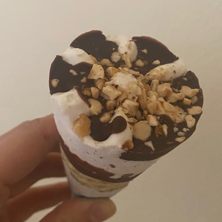 photo of Cornetto Cornetto Dairy Free shared by @delphinesupanya on  22 Feb 2021 - review