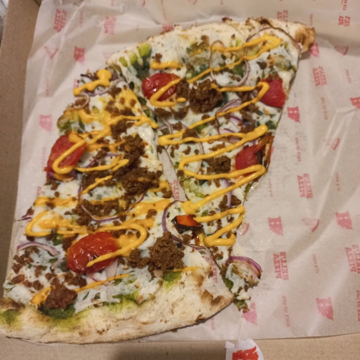 photo of Hell's Pizza Not Guilty Pizza Slice shared by @titosiempretito on  15 Dec 2021 - review