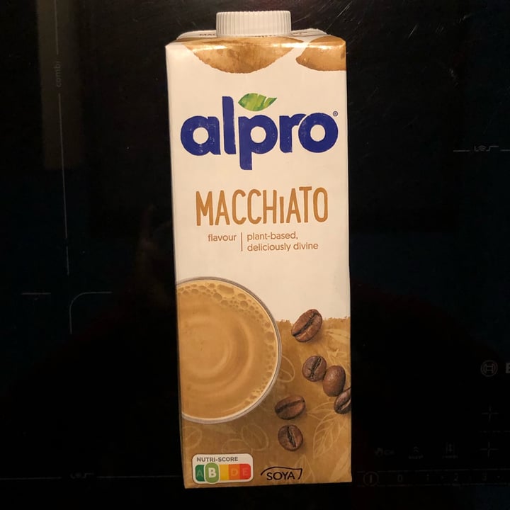 photo of Alpro Soya Macchiato shared by @raffamarini on  04 Oct 2022 - review