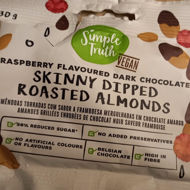 review photo of Simple Truth Dark Chocolate Skinny Dipped Roasted Almonds shared by @wynter on 26 Sep 2021 - review