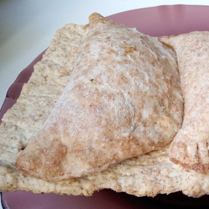 review photo of Naturisima Empanadas De Verdura shared by @amorvegetal on 08 Jul 2022 - review