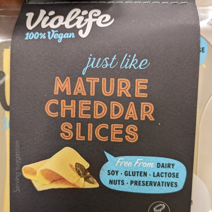 photo of Violife Epic Mature Cheddar shared by @kattyaybar on  26 Sep 2022 - review
