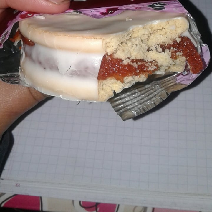 review photo of Un Rincón Vegano Alfajor de Membrillo shared by @sofiromero on 10 Aug 2021 - review