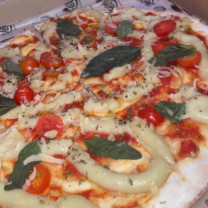 photo of La Caleta Pizzeria Primavera vegana shared by @pat2807 on  07 Aug 2021 - review