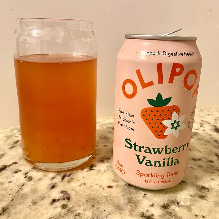 photo of OLIPOP Strawberry Vanilla Sparkling Tonic shared by @curvycarbivore on  29 Dec 2021 - review