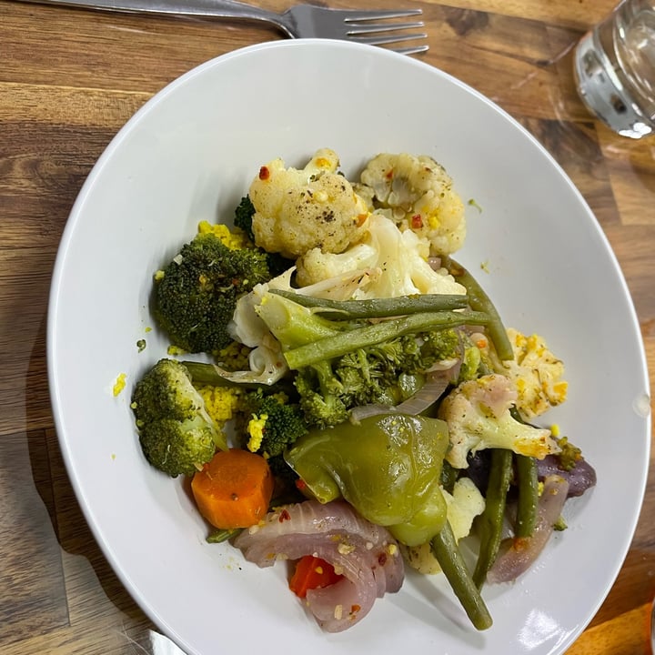 review photo of Spar Steamed Mixed Vegetables & Cous-Cous shared by @eugenevdw89 on 06 May 2022 - review