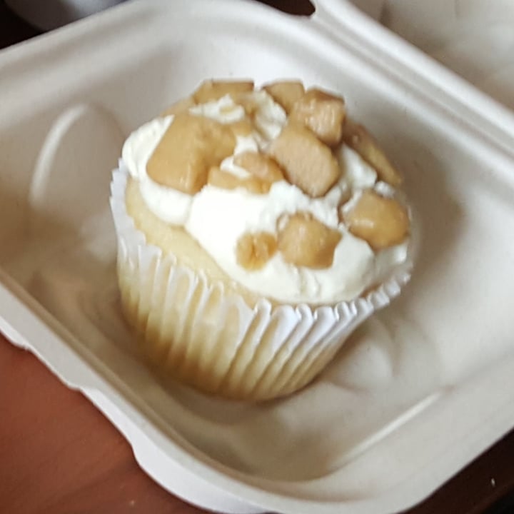 photo of Karma Cream Lemon Cookie Dough Cupcake shared by @kierstenb on  17 Jul 2021 - review