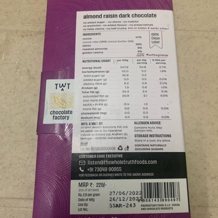 photo of The Whole Truth Almond Raisin Dark Chocolate shared by @arjun04 on  08 Sep 2022 - review