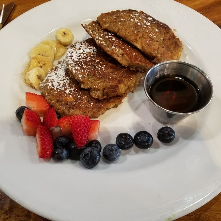 photo of The Beet Box Cafe Banana Oat Pancakes shared by @navnismehta on  16 Feb 2021 - review