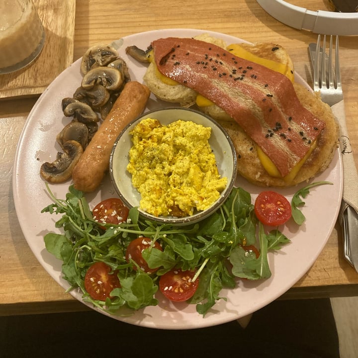 review photo of Chillin' Cafe Tortitas Superfantásticas shared by @painsmyenvying on 18 Sep 2022 - review
