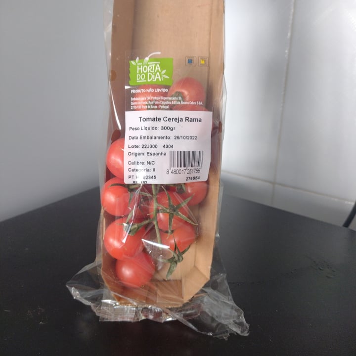 photo of Horta do Dia Tomate Cereja Rama shared by @majomatos on  06 Nov 2022 - review