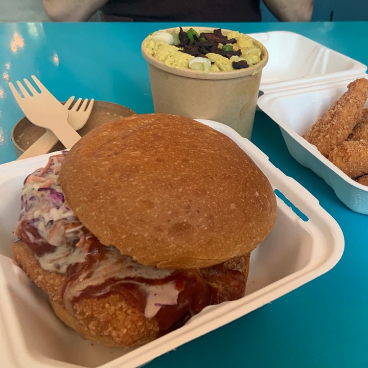 review photo of Orchard Grocer Tofu fried chicken sandwich shared by @shalip on 16 Nov 2021 - review