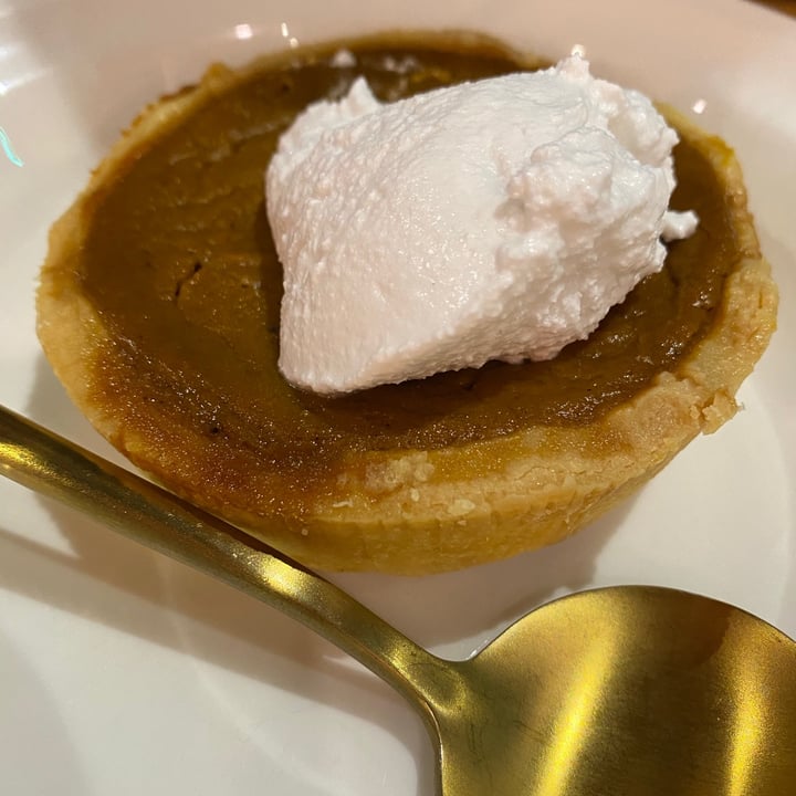 photo of Pie Society • Canteen Pumpkin pie shared by @taila92 on  02 Jan 2021 - review