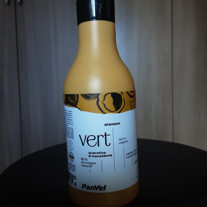 photo of Vert Panvel Shampoo Vert Queratina & Macadâmia shared by @178401 on  30 May 2022 - review