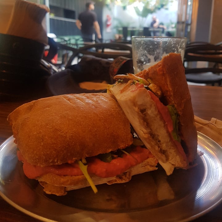 photo of Cigaló Plant Based sandwich de girgolas shared by @eugearman on  11 May 2022 - review
