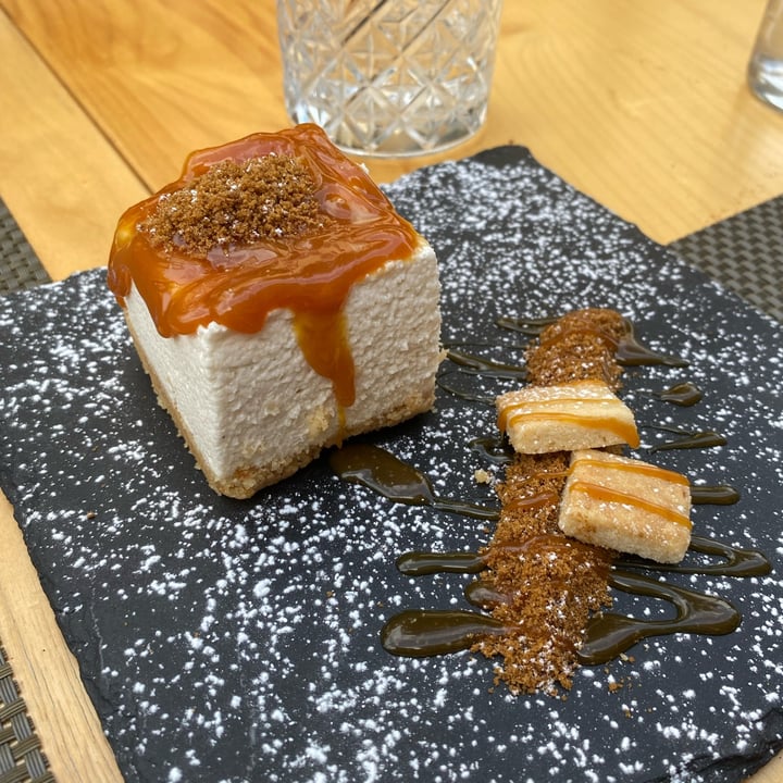 photo of Cavò Bistrot Cashew cake shared by @emanuela96 on  30 Sep 2022 - review