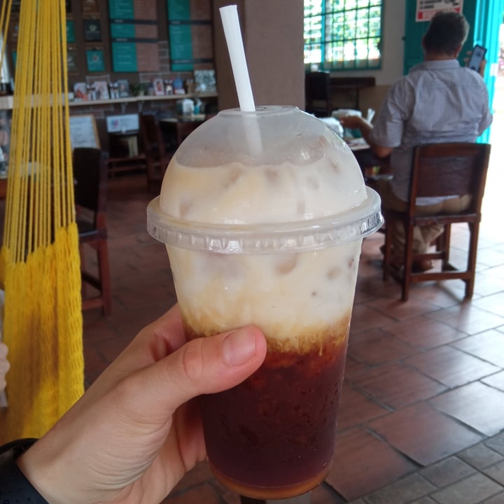 review photo of TACHO ‘E CAFÉ Iced latte with almond milk shared by @marmigar on 27 May 2022 - review