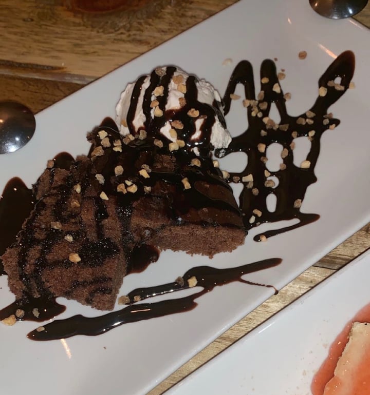 photo of Masa madre vegan food Brownie con helado shared by @kennagaynor on  17 May 2019 - review
