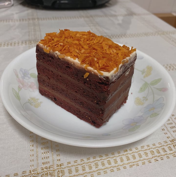 review photo of CLOSED - Privé Keppel Bay Moist Red Velvet Cake shared by @serenat on 15 Aug 2020 - review