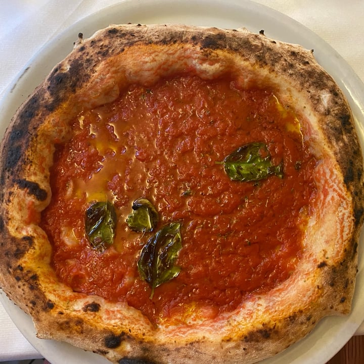 photo of Ristorante Ca' Dei Pini Pizza Marinara shared by @nicolepasini on  09 Jun 2022 - review