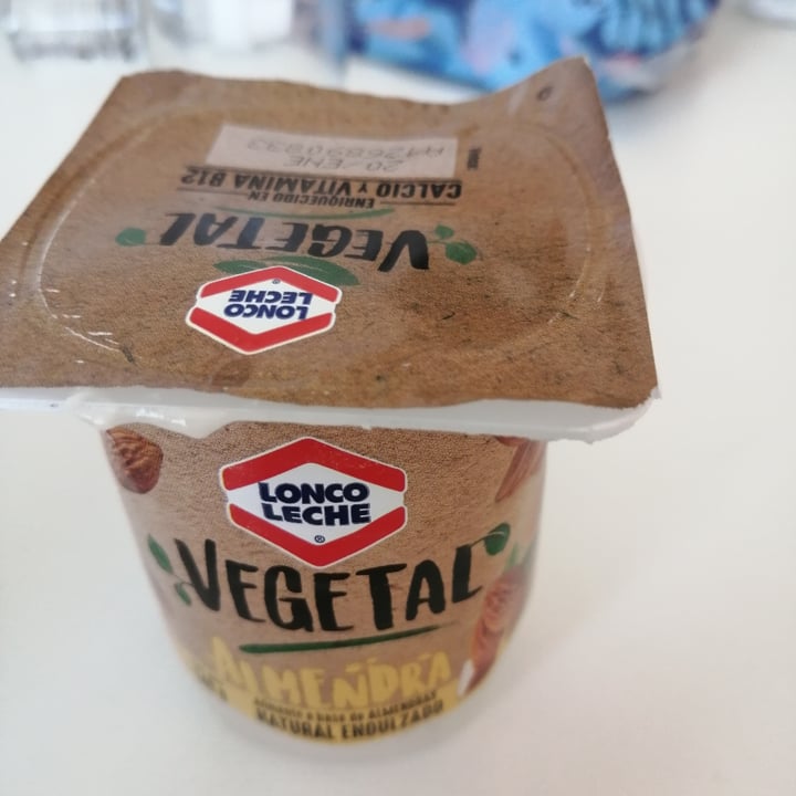 photo of Lonco Leche Yogurt De Almendra shared by @yessyste on  15 Dec 2022 - review