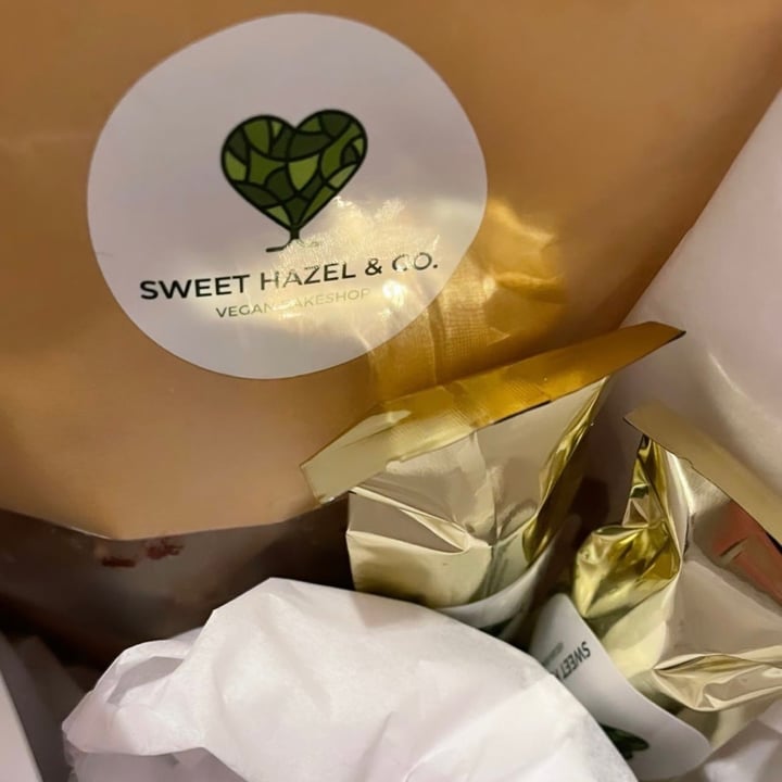 review photo of Sweet Hazel & Co. Bistro & Bakeshop Peanut Brittle & Crunchies shared by @lovelyveganalex on 26 Dec 2021 - review