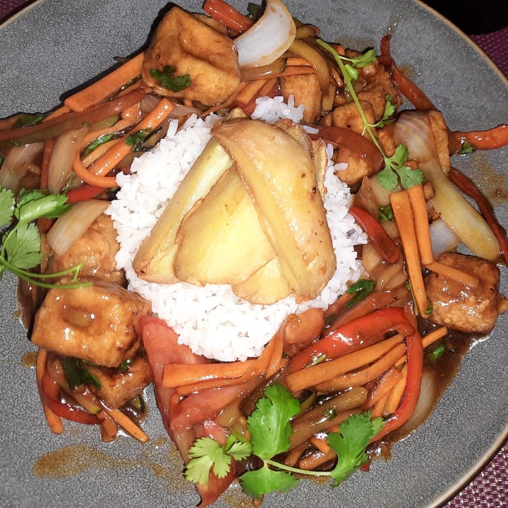 photo of Chifa La Familia Feliz Tofu Saltado shared by @sandradz on  18 Jun 2021 - review