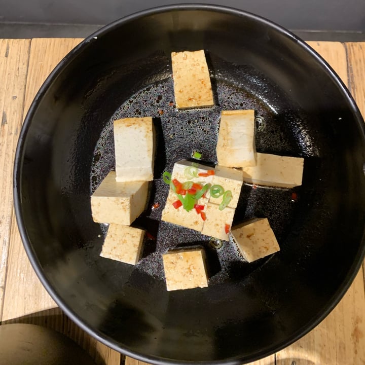 photo of Le Nove Scodelle Tofu fresco fatto in casa con salsa di soia e sesamo shared by @rob27 on  16 Sep 2022 - review