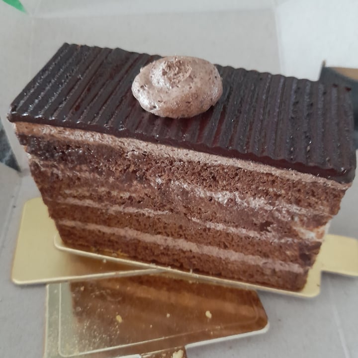 photo of M Bakery Chocolate Cake shared by @vivienwsw on  07 Apr 2022 - review