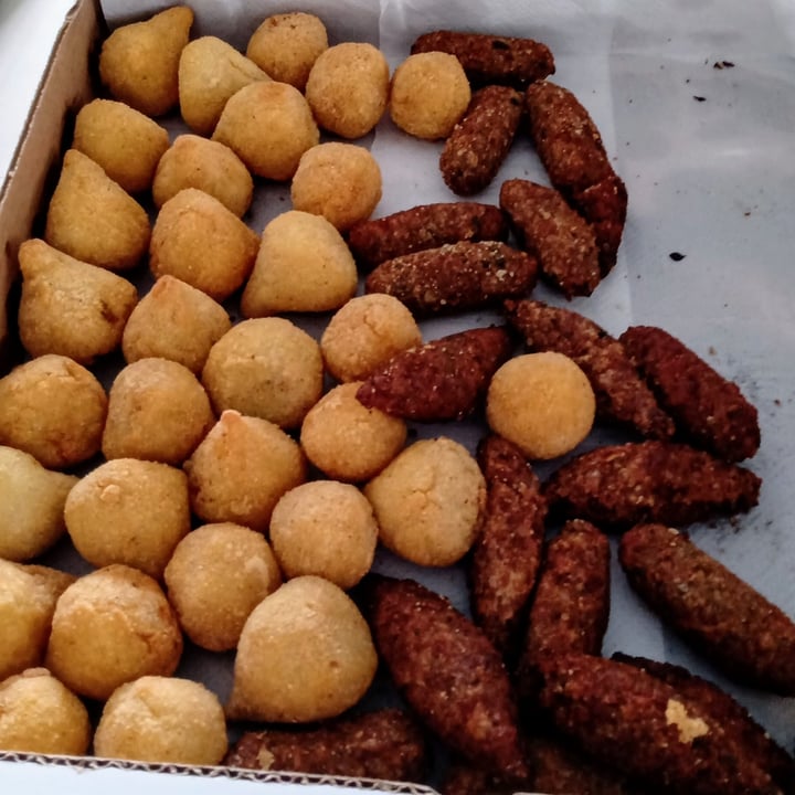 review photo of Cantinho Organico Vegano Salgadinhos De Festa shared by @marianavendrame on 03 May 2022 - review