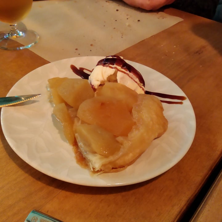 review photo of A Corre Vexeta Tarta Tatín shared by @sosina21 on 06 Jan 2022 - review