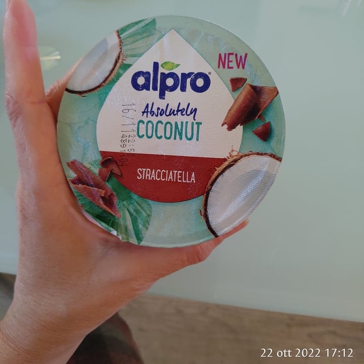 photo of Alpro Absolutely Coconut Stracciatella shared by @eriros72 on  23 Oct 2022 - review