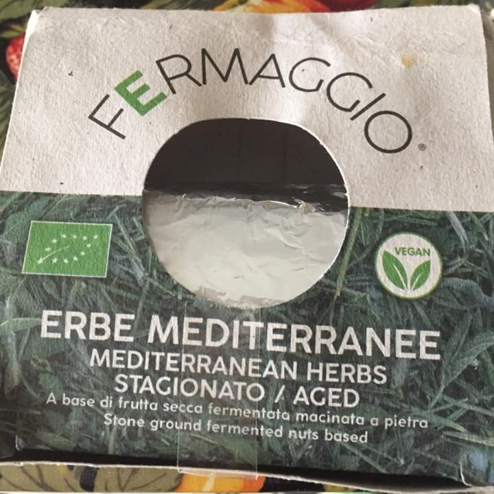 photo of Fermaggio Fermaggio Erbe Mediterranee shared by @giuliaca on  19 Mar 2022 - review