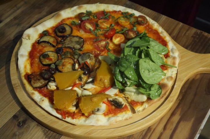 photo of POP Vegan Four Seasons Pizza shared by @kaylabear on  30 Aug 2018 - review