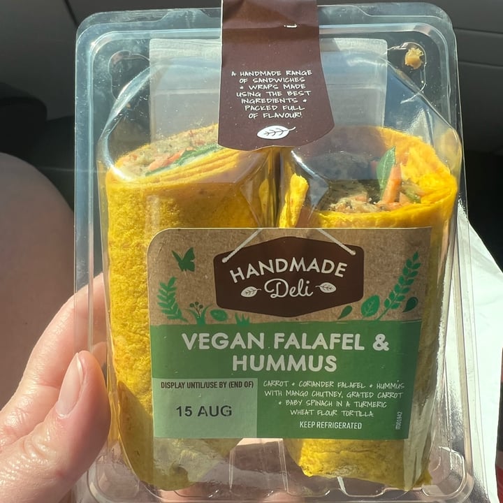 review photo of Handmade deli Vegan falafel & hummus shared by @jucaixeta on 09 Oct 2022 - review