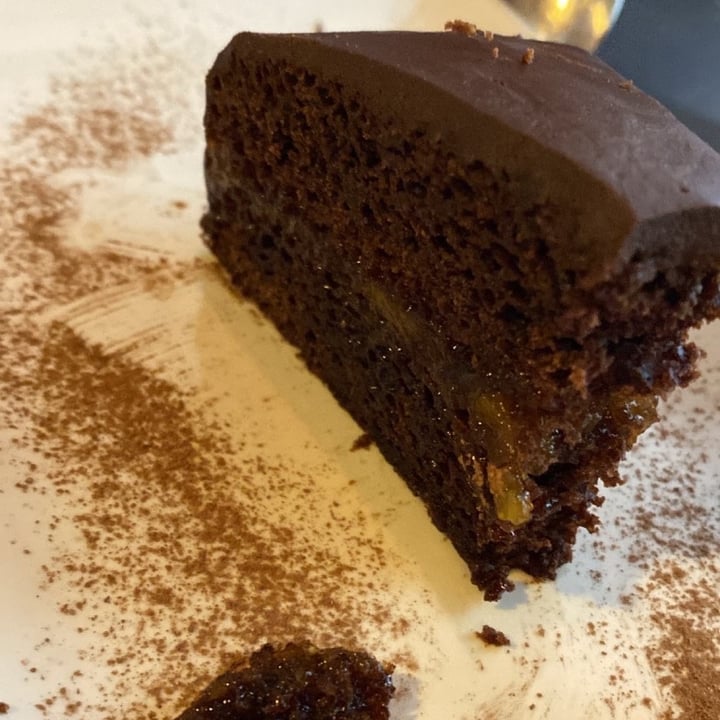 photo of Sublime X-Madrid Tarta chocolate vegana shared by @veganagram on  06 Jun 2022 - review