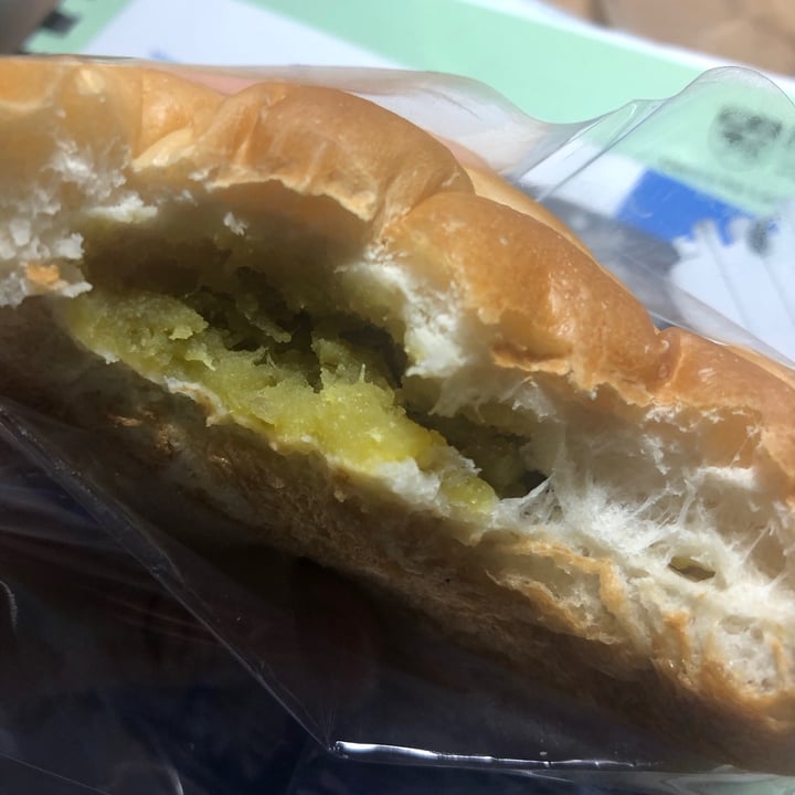 photo of Almond Bakery (Vegetarian) Sweet Potato Bun shared by @meltingpotatoes on  30 Oct 2020 - review