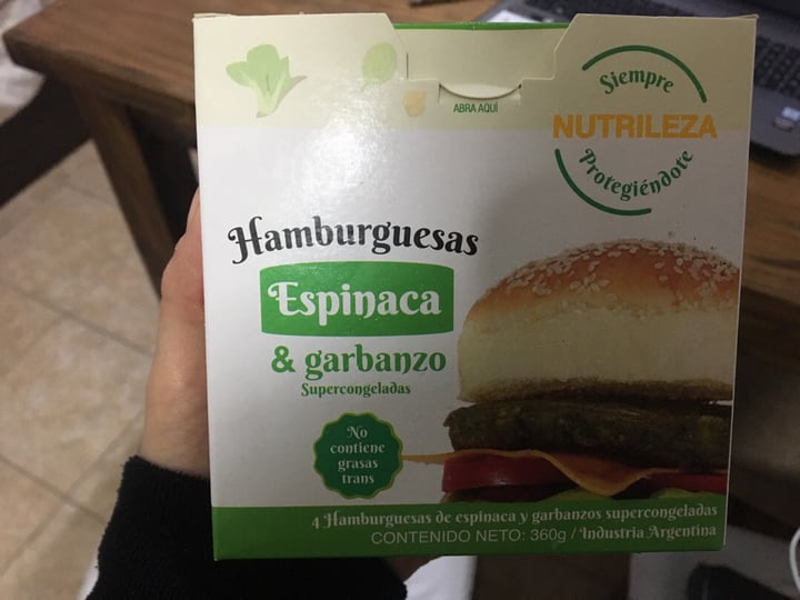 photo of Nutrileza Hamburguesa de Espinaca & Garbanzo shared by @luisinamagnin on  02 Aug 2019 - review