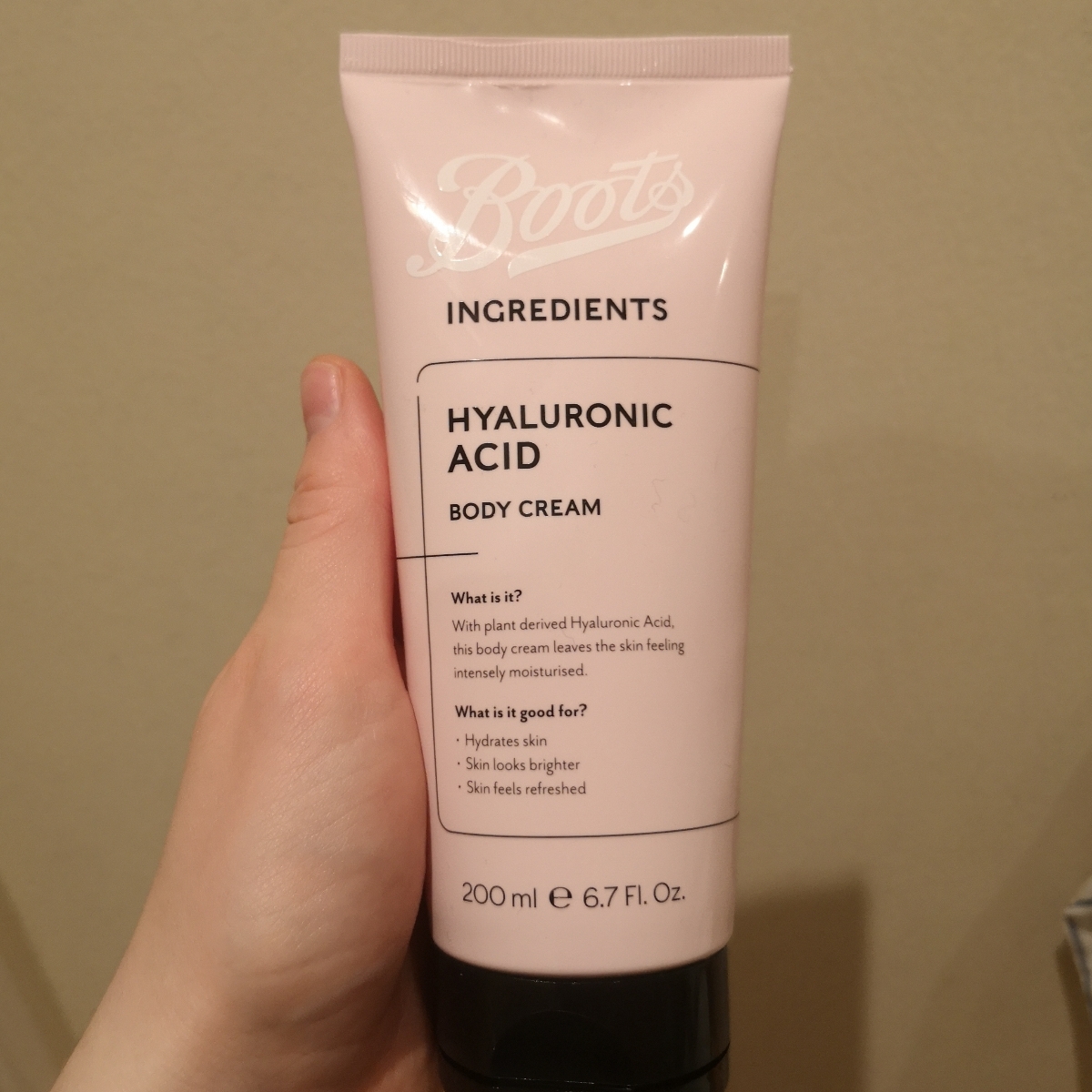 Boots Hyaluronic acid body cream Reviews abillion