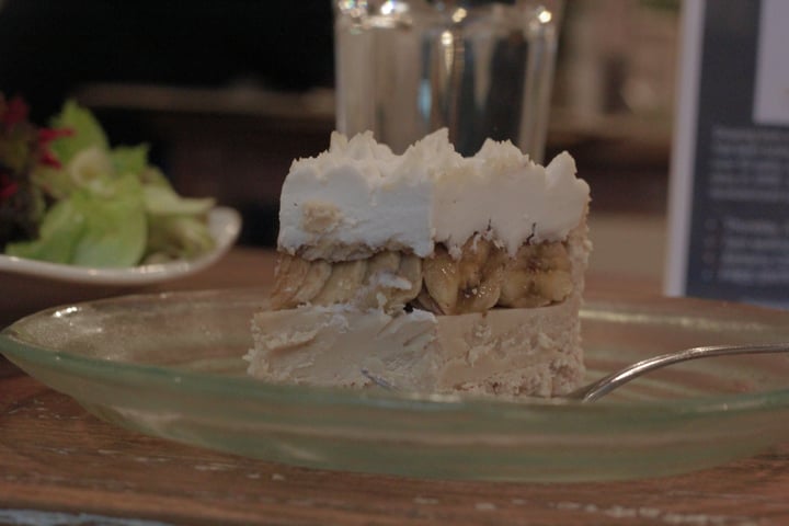photo of Alchemy Raw Banoffee Pie shared by @baliveganguide on  22 Jul 2018 - review