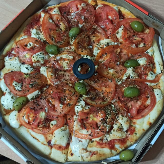 Foto do prato “Pizza Napolitana”