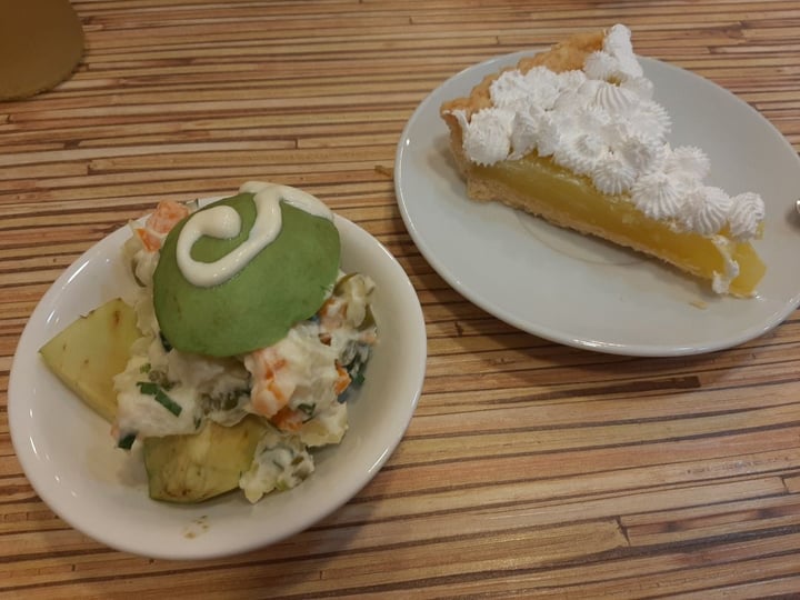 review photo of Loving Hut - Cercado De Lima Pie de limon shared by @dennise60 on 26 Feb 2020 - review