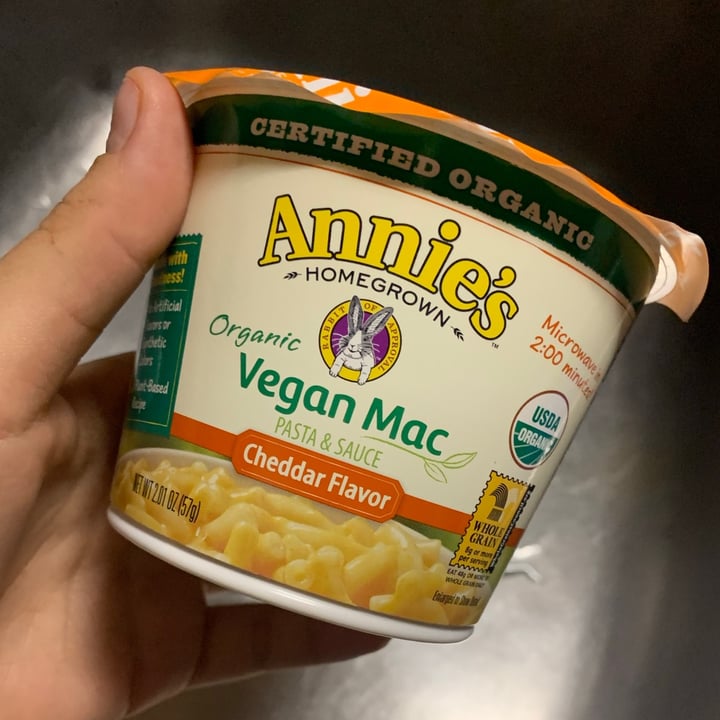 photo of Annie’s Organic Vegan Mac Microwavable Cheddar Flavor shared by @jessiejonas on  08 Dec 2020 - review
